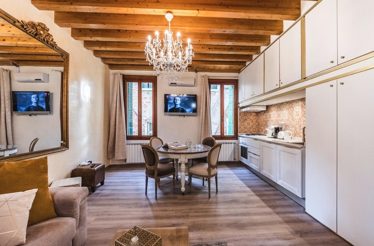 Ca' Teatro Vecchio Apartment Venice Luaran gambar