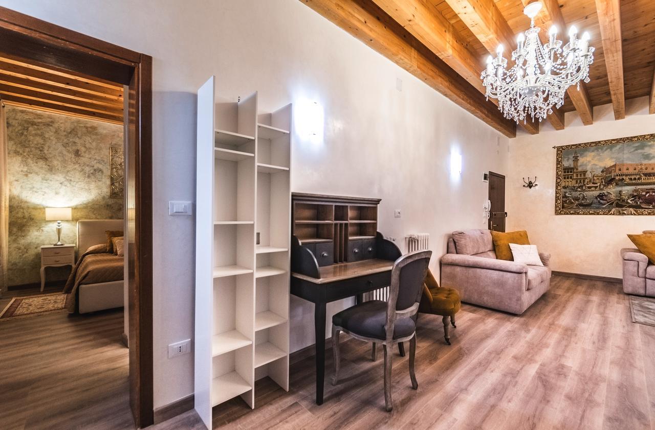 Ca' Teatro Vecchio Apartment Venice Luaran gambar